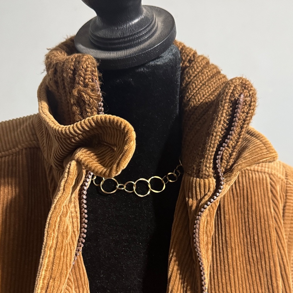 Elegant Brown Corduroy Trench Coat - Picture 6 of 11